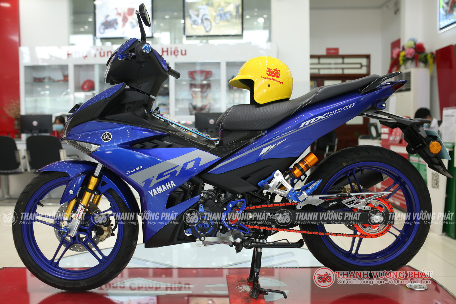 Yamaha MX King đời 2022 được bán tại Việt Nam giá từ 478 triệu đồng